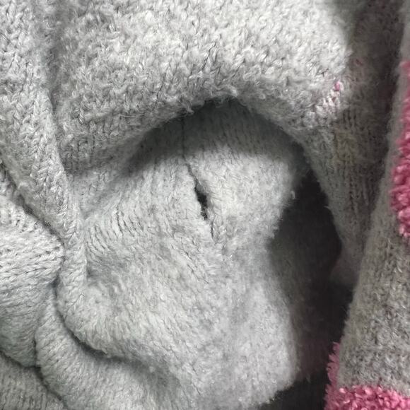 Cupcakes and Cashmere Womens Gray Pink Cozy Heart Love Pullover Sweater Sz M - Picture 5 of 13